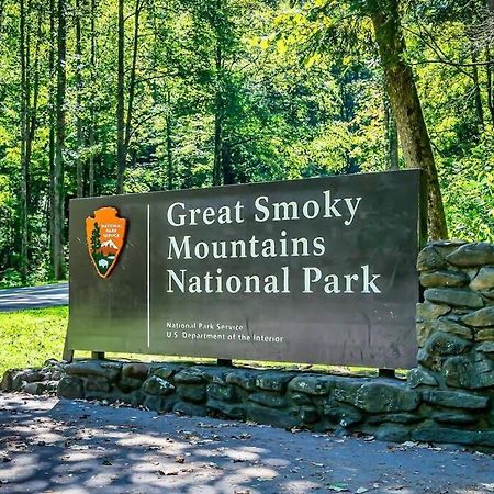 Breathtaking Views Of The Smokies, 3 Mins To Gatlinburg Βίλα Εξωτερικό φωτογραφία